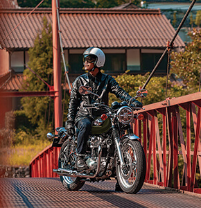 W800