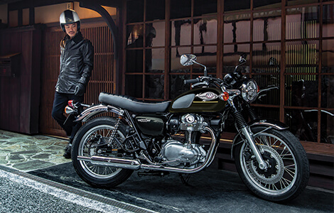 W800