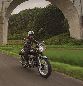 W800