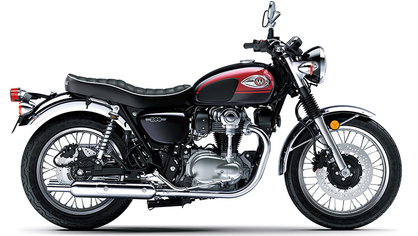 W800 : Metallic Diablo Black / Metallic Imperial Red (2024)
