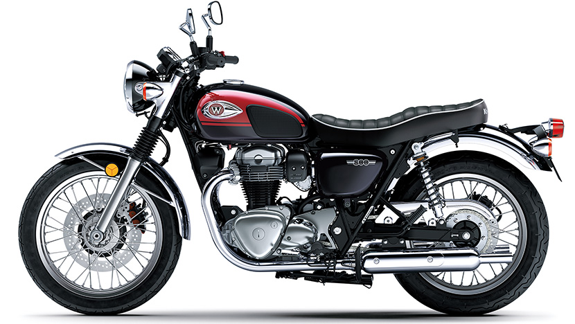 W800 : Metallic Diablo Black / Metallic Imperial Red (2024)